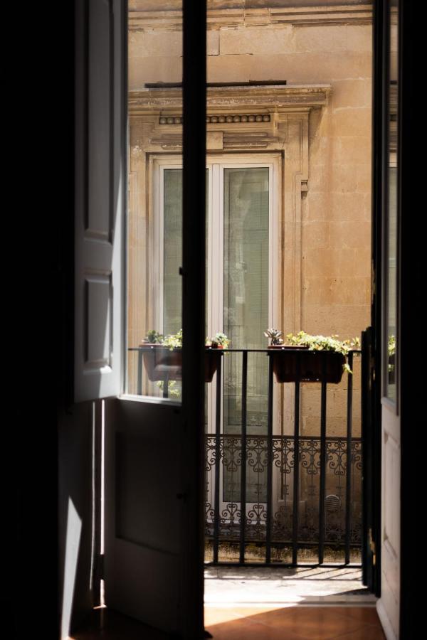 Palazzo Della Contessa - Suites & Breakfast Lecce Exterior photo