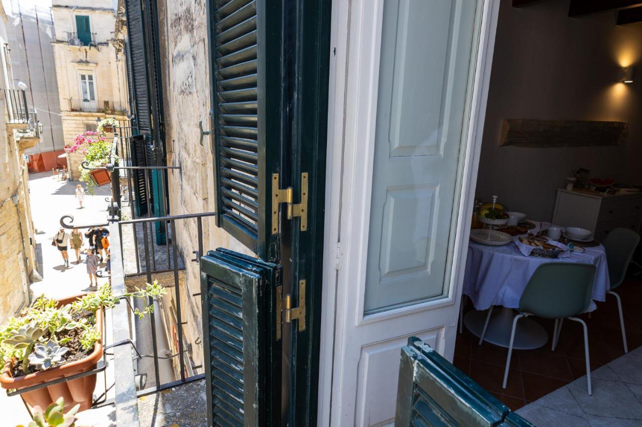 Palazzo Della Contessa - Suites & Breakfast Lecce Exterior photo